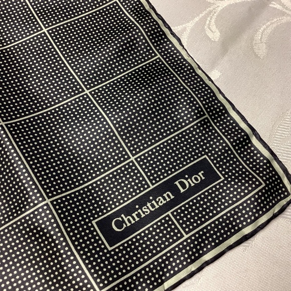 CHRISTIAN DIOR. SILK SCARF. MUST SEE - Picture 1 of 5